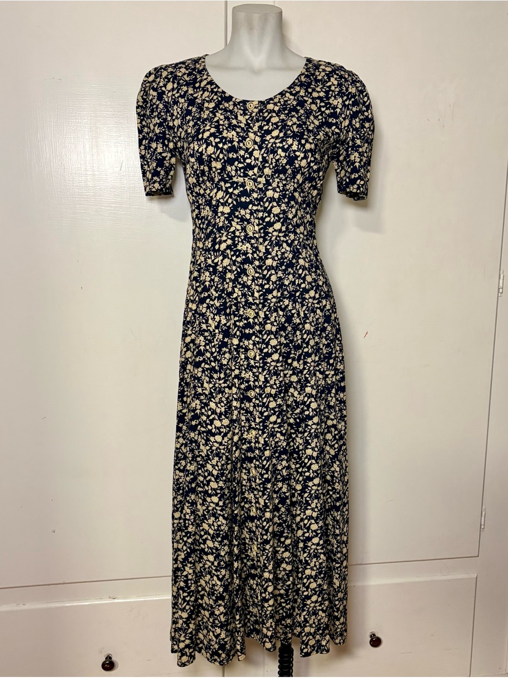 Vintage 90s All that Jazz Floral Rayon Cottagecore Babydoll Button Front Dress